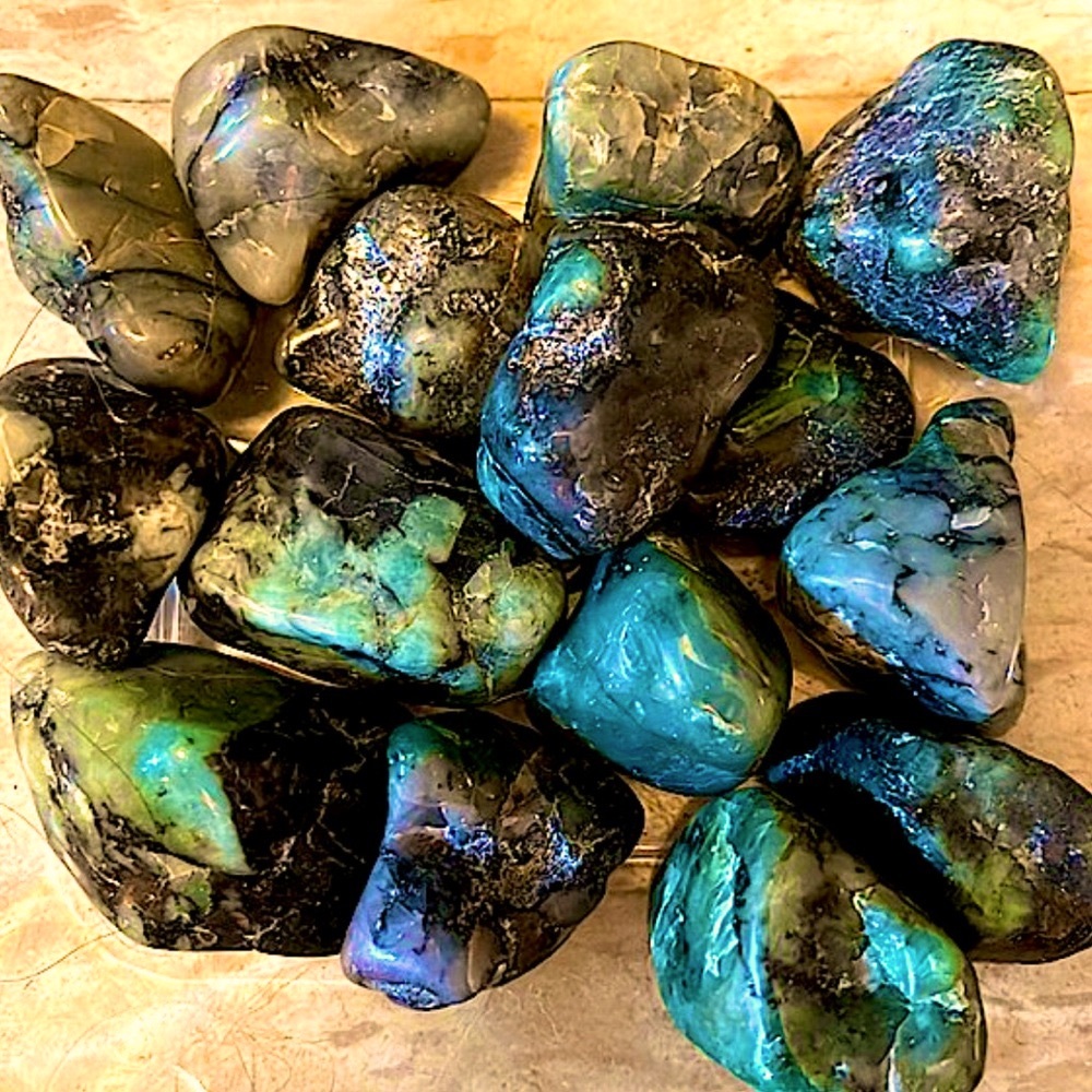 Brazilian Emerald, Mica, Indigenous Stone💚 Tumbled & Super Polished